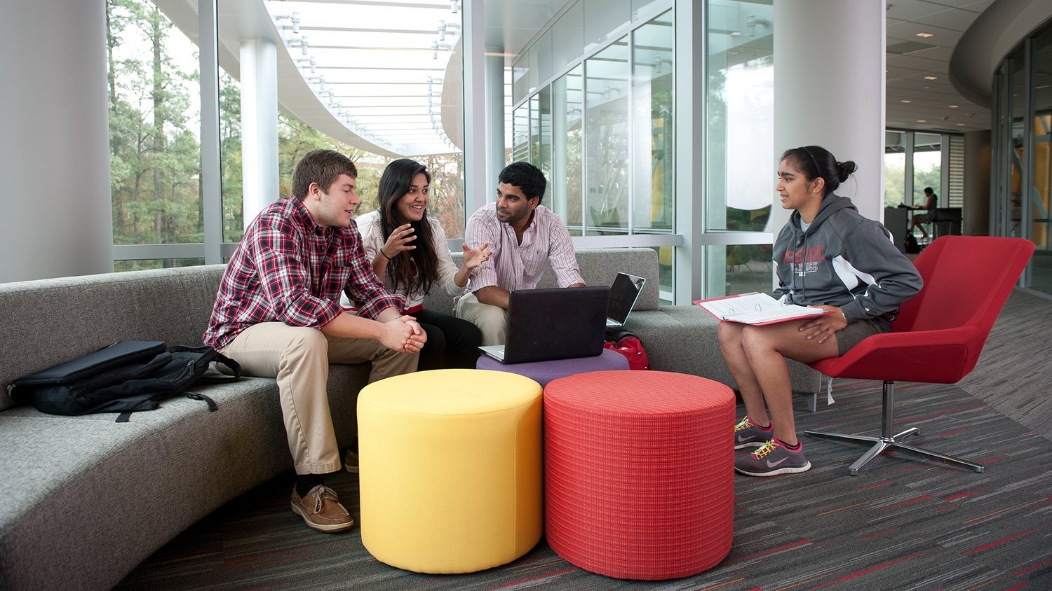 students at Talley Student Union